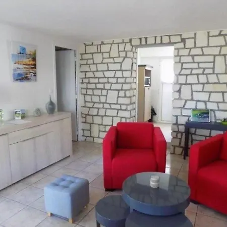 En Rez-de-chaussee Avec Jardin - Face Plage Foncillon ロワイヤン